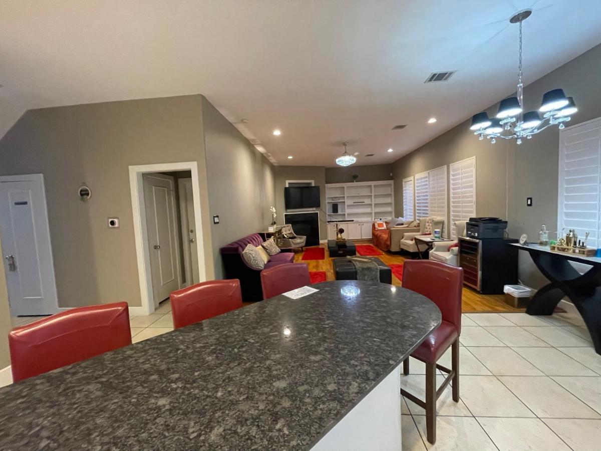 Wanderlust Villa Near Galleria Mall Houston Eksteriør bilde