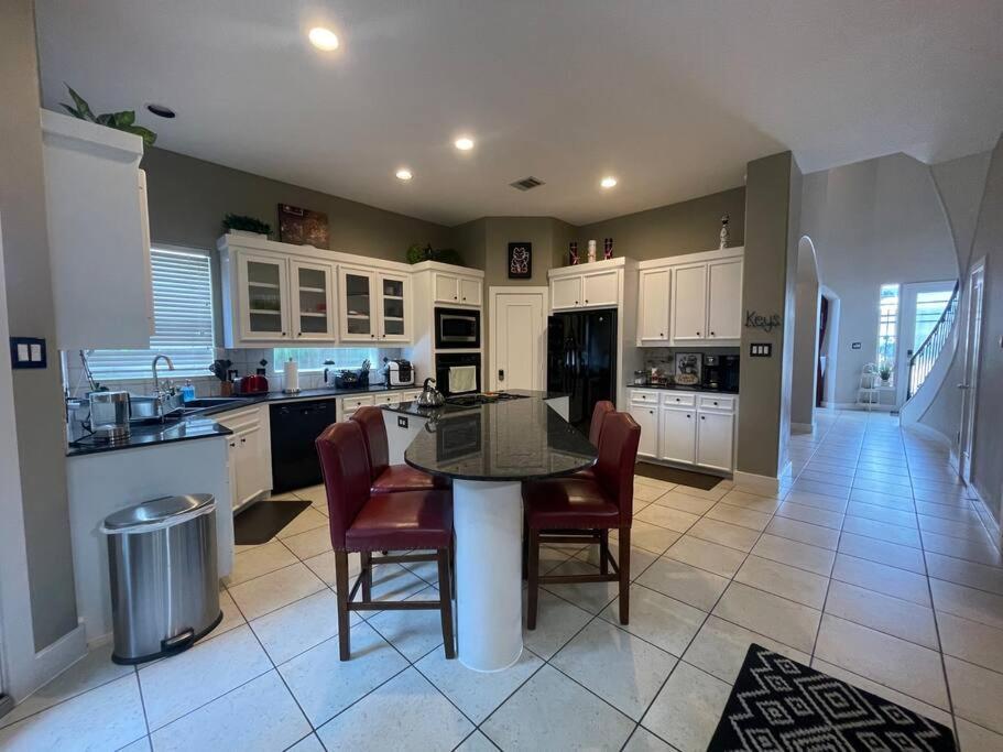 Wanderlust Villa Near Galleria Mall Houston Eksteriør bilde