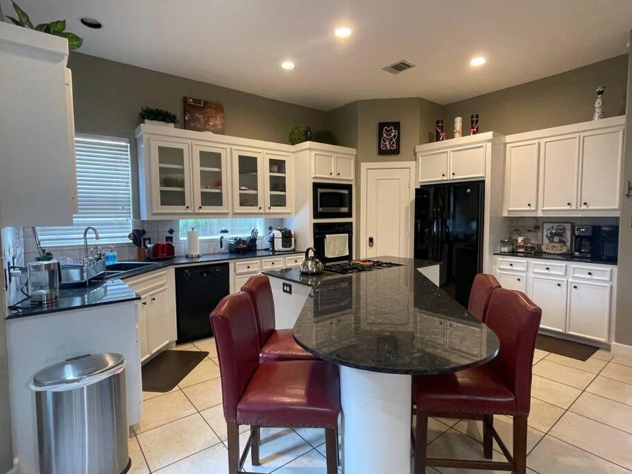 Wanderlust Villa Near Galleria Mall Houston Eksteriør bilde