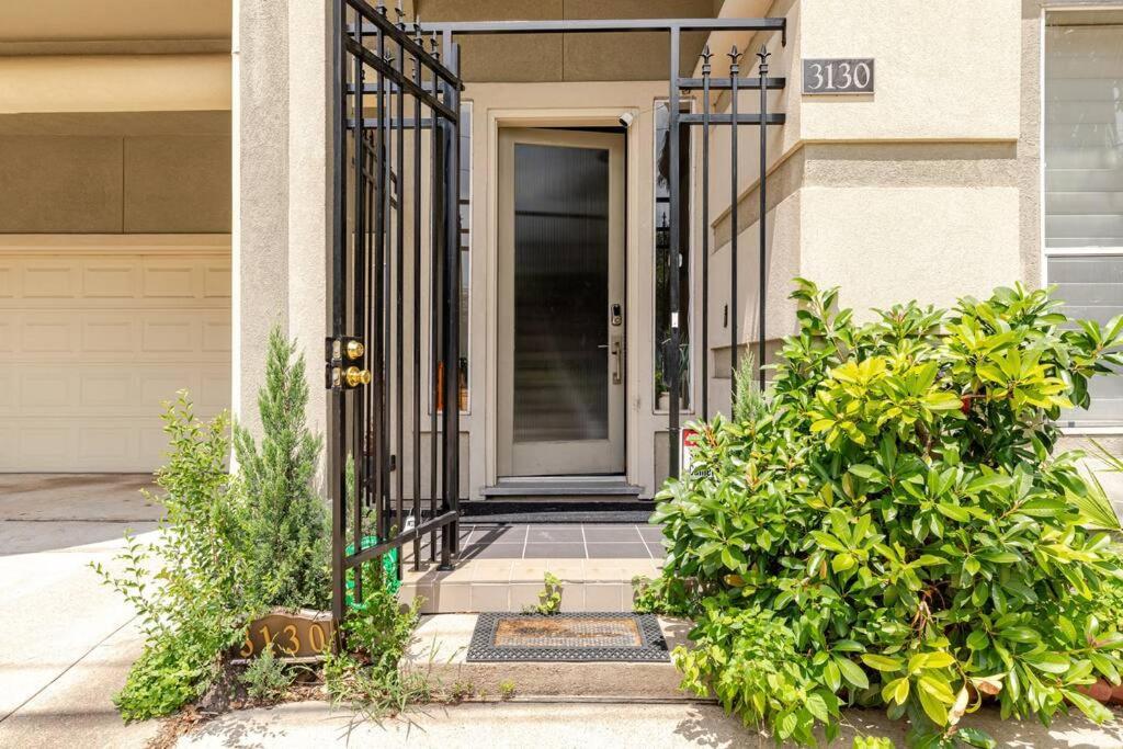 Wanderlust Villa Near Galleria Mall Houston Eksteriør bilde